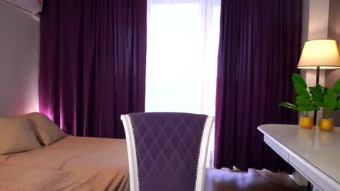 im Lally online show from February 13, 5:36 am