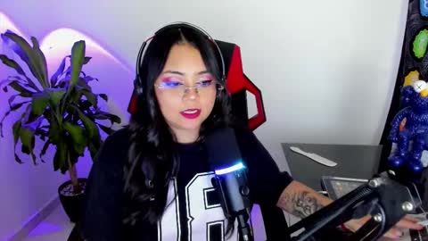 Snapshot of takaragr chatting on October 21, 4:41 pm kalagr online show from October 21, 4:41 pm