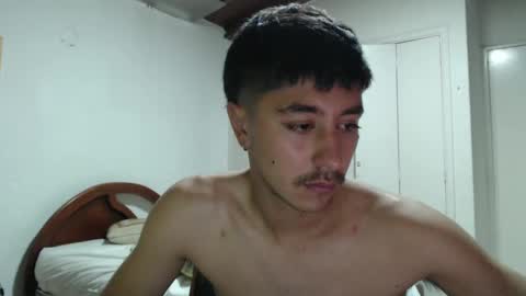 Snapshot of talhi_ chatting on December 30, 2:20 am talhi_ online show from December 30, 2:20 am