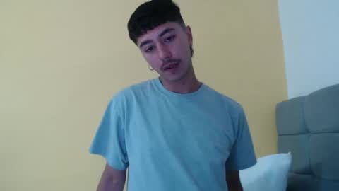 Snapshot of talhi_ chatting on October 24, 4:47 pm talhi_ online show from October 24, 4:47 pm