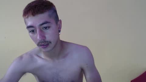 Snapshot of talhi_ chatting on November 12, 5:13 pm talhi_ online show from November 12, 5:13 pm