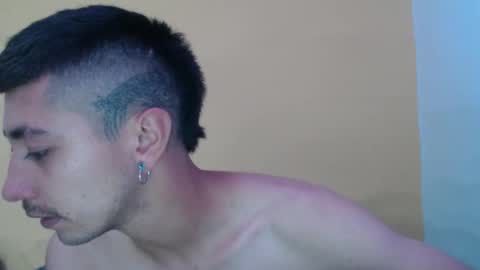 Snapshot of talhi_ chatting on November 22, 2:32 am talhi_ online show from November 22, 2:32 am