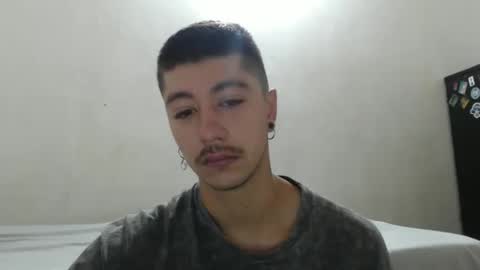 Snapshot of talhi_ chatting on December 1, 6:13 pm talhi_ online show from December 1, 6:13 pm