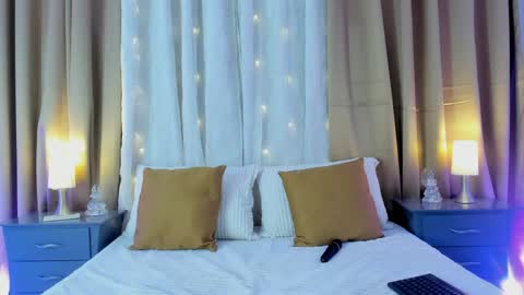 tali  online show from March 30, 8:21 pm