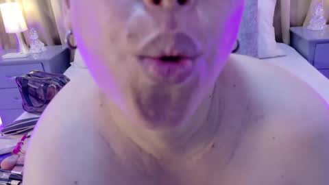 tali  online show from April 11, 6:12 pm