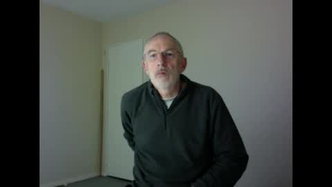 Snapshot of taliesin4321 chatting on February 20, 3:01 am Jack Pierrot online show from February 20, 3:01 am