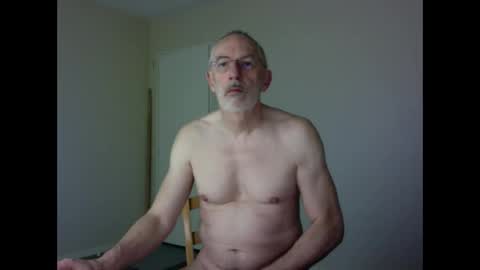 Snapshot of taliesin4321 chatting on February 23, 7:00 am Jack Pierrot online show from February 23, 7:00 am