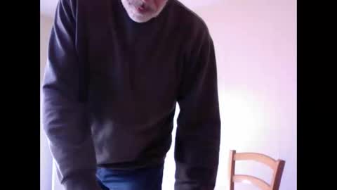 Snapshot of taliesin4321 chatting on October 17, 11:35 am Jack Pierrot online show from October 17, 11:35 am