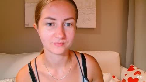  Kira  online show from October 11, 5:28 am