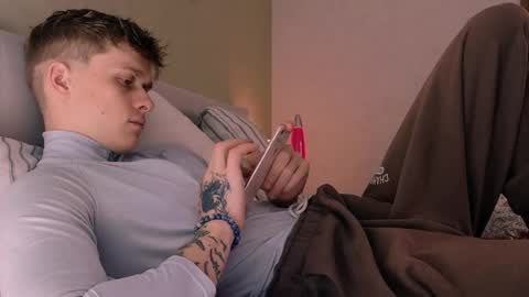 Snapshot of talkinghead7 chatting on October 13, 9:04 pm Colin online show from October 13, 9:04 pm