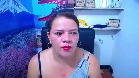 Snapshot of tamara_hottt chatting on November 6, 9:37 pm Tamara online show from November 6, 9:37 pm