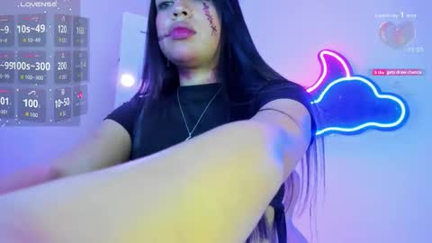 Snapshot of tamara_marquez chatting on October 22, 8:25 am SOFIA online show from October 22, 8:25 am