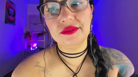 Snapshot of tamara_rouse1 chatting on October 18, 5:21 am tamara online show from October 18, 5:21 am