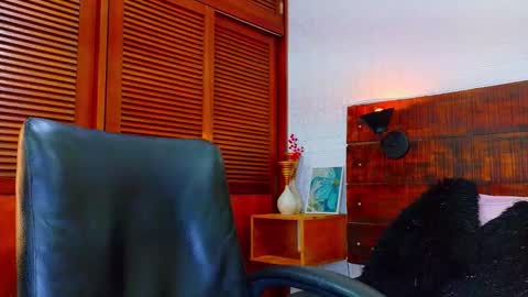    online show from September 19, 5:46 pm