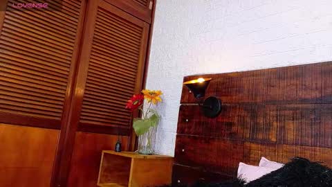    online show from October 9, 10:57 am