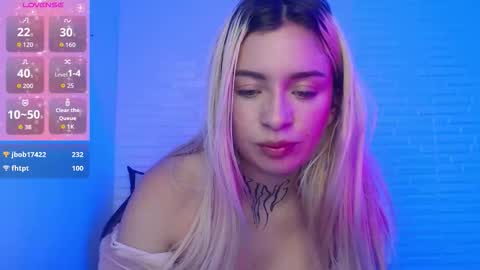 Snapshot of tamara_velezz chatting on February 3, 2:53 am Tamara online show from February 3, 2:53 am