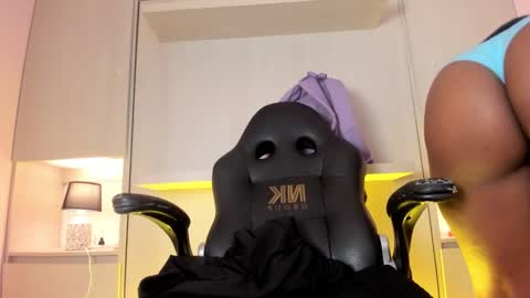 Tami online show from October 30, 7:36 pm