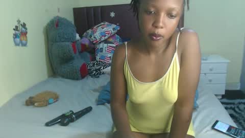 Snapshot of tamela_1 chatting on November 12, 4:57 am tamela online show from November 12, 4:57 am