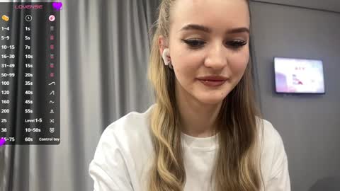 Melissa online show from April 22, 12:07 pm