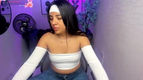 Snapshot of tammy_petit chatting on November 28, 12:24 am Tammy online show from November 28, 12:24 am