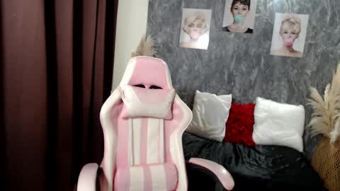 Snapshot of tammycooperr_ chatting on February 21, 10:17 am tammycooperr online show from February 21, 10:17 am