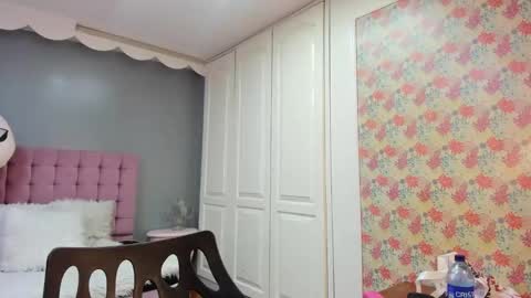 Snapshot of tammyparker_ chatting on October 22, 3:18 am Tammara online show from October 22, 3:18 am