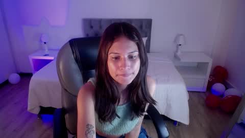 Snapshot of tamy_edwards chatting on February 27, 7:26 pm Tamy  online show from February 27, 7:26 pm