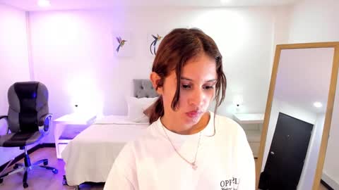 Snapshot of tamy_edwards chatting on March 6, 6:48 pm Tamy  online show from March 6, 6:48 pm