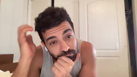 Snapshot of tan_and_spicy chatting on December 1, 11:47 pm tan and spicy online show from December 1, 11:47 pm