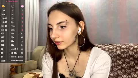 Alice online show from March 27, 4:18 pm