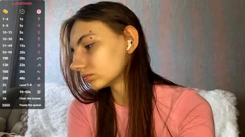 Alice online show from April 6, 10:05 am