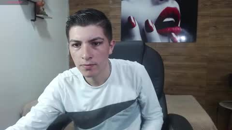 Snapshot of taner_king chatting on November 11, 3:06 am TANER online show from November 11, 3:06 am