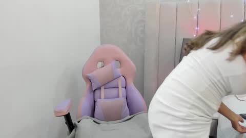 TaniaCarter online show from February 11, 3:18 pm