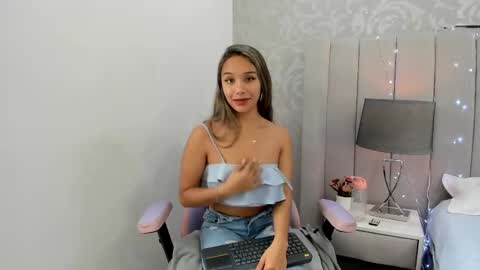 TaniaCarter online show from February 19, 5:49 pm