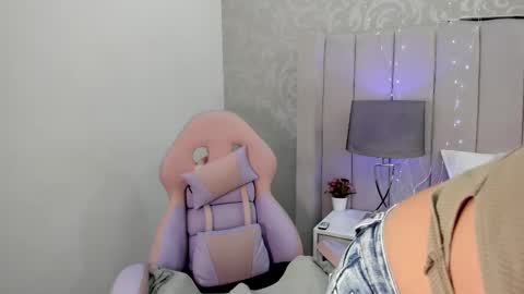 TaniaCarter online show from February 28, 11:58 am