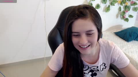 Snapshot of taniadevil_69 chatting on December 26, 4:47 pm Tania online show from December 26, 4:47 pm