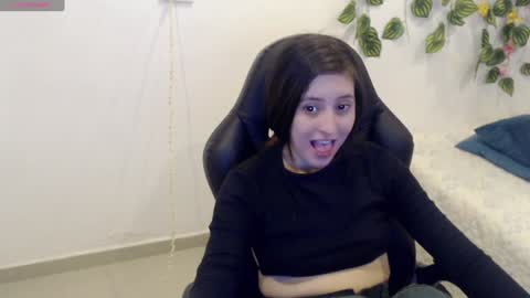 Snapshot of taniadevil_69 chatting on December 30, 3:24 pm Tania online show from December 30, 3:24 pm