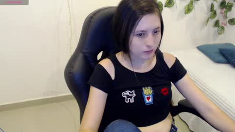 Snapshot of taniadevil_69 chatting on January 8, 1:41 pm Tania online show from January 8, 1:41 pm