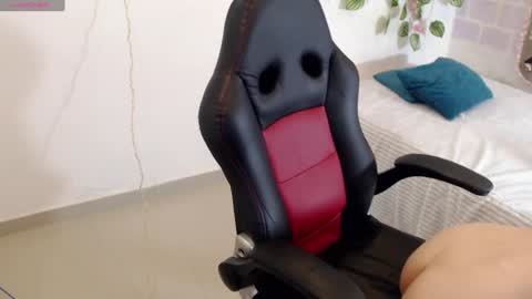 Snapshot of taniadevil_69 chatting on January 14, 8:37 pm Tania online show from January 14, 8:37 pm