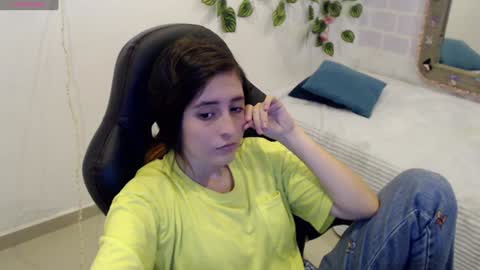 Snapshot of taniadevil_69 chatting on January 21, 4:37 pm Tania online show from January 21, 4:37 pm