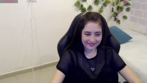 Snapshot of taniadevil_69 chatting on January 23, 3:01 pm Tania online show from January 23, 3:01 pm