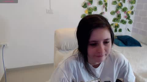 Snapshot of taniadevil_69 chatting on October 9, 3:54 pm Tania online show from October 9, 3:54 pm