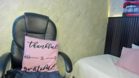 Tanisha online show from March 7, 12:18 am