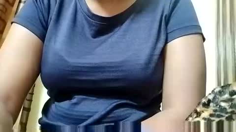 Snapshot of taniya_roy4628 chatting on March 3, 3:29 pm taniya_roy4628 online show from March 3, 3:29 pm