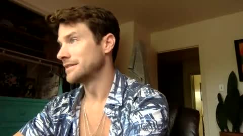 Dr. Love online show from April 12, 2:22 pm