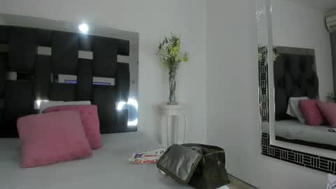 Snapshot of tanyyaa chatting on February 14, 12:36 pm Tanya online show from February 14, 12:36 pm