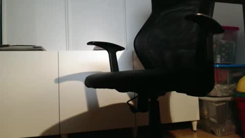 Snapshot of tap_b chatting on November 2, 4:53 pm Patrick online show from November 2, 4:53 pm