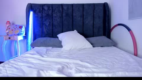 Snapshot of tara__ chatting on November 4, 1:16 am tara__ online show from November 4, 1:16 am