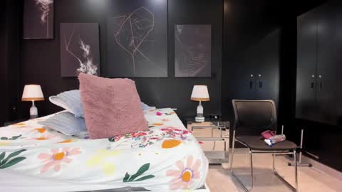 Tara Hills online show from February 19, 7:48 pm