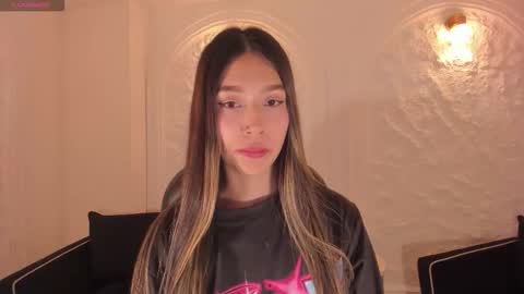 Tara Lawrence online show from December 21, 3:46 am